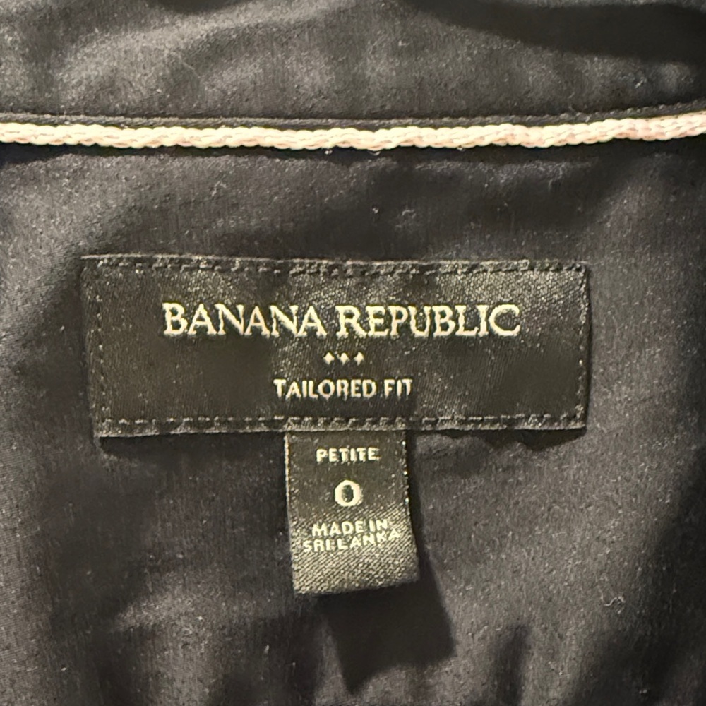 Banana Republic Women's Black Button Down Shirt - Picture 3 of 5